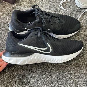 Men’s Nike Renew